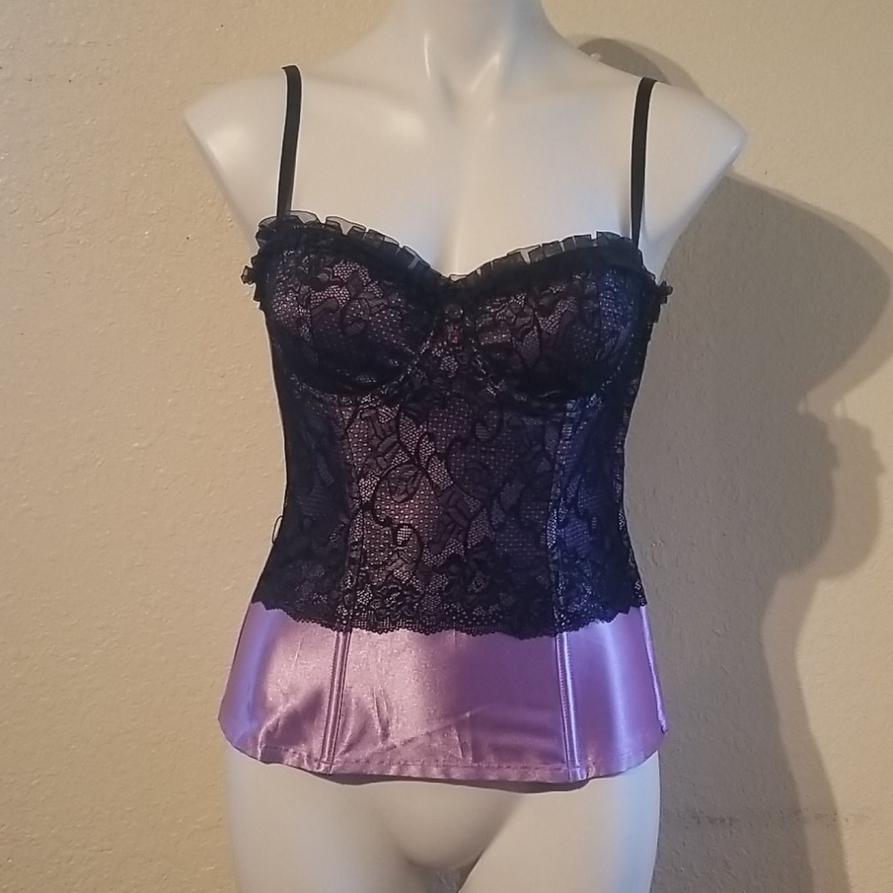 Fredericks‎ of Hollywood new med